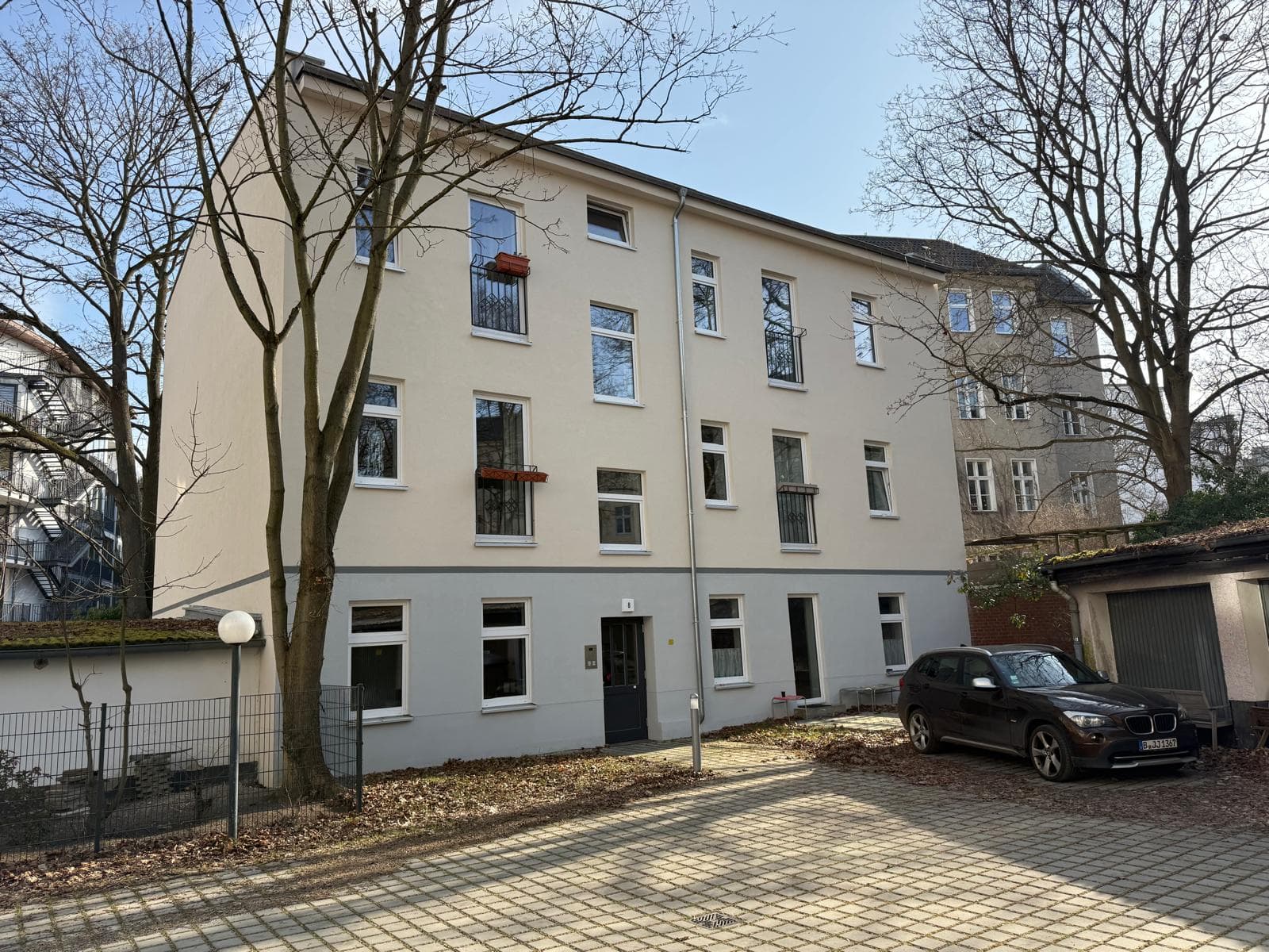 Schmiljanstraße 7–8